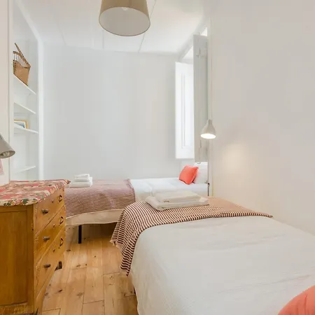 Soalheiro No Bairro Alto / Chiado Daire *