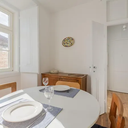 Apartment Soalheiro No Bairro Alto / Chiado *