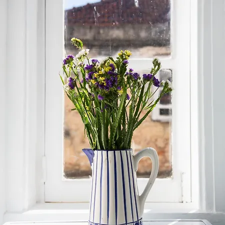 Soalheiro No Bairro Alto / Chiado